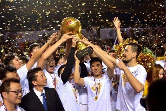 意甲-迪马尔科吊射恰20点射 国米2-0弗罗西诺内